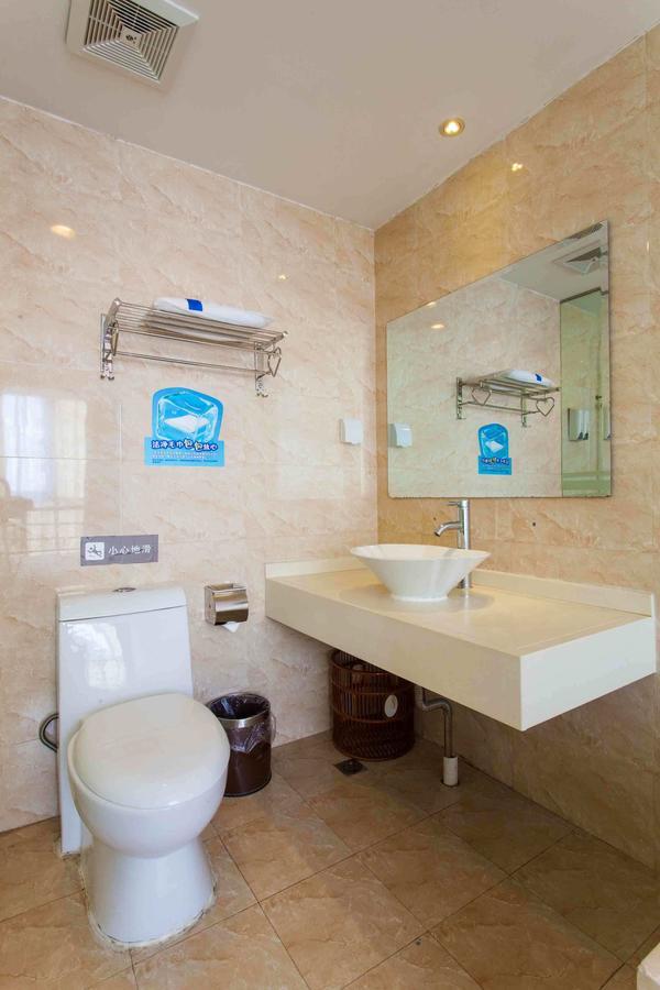 7Days Inn Ezhou Wuchang Avenue Dongjiang International Dış mekan fotoğraf