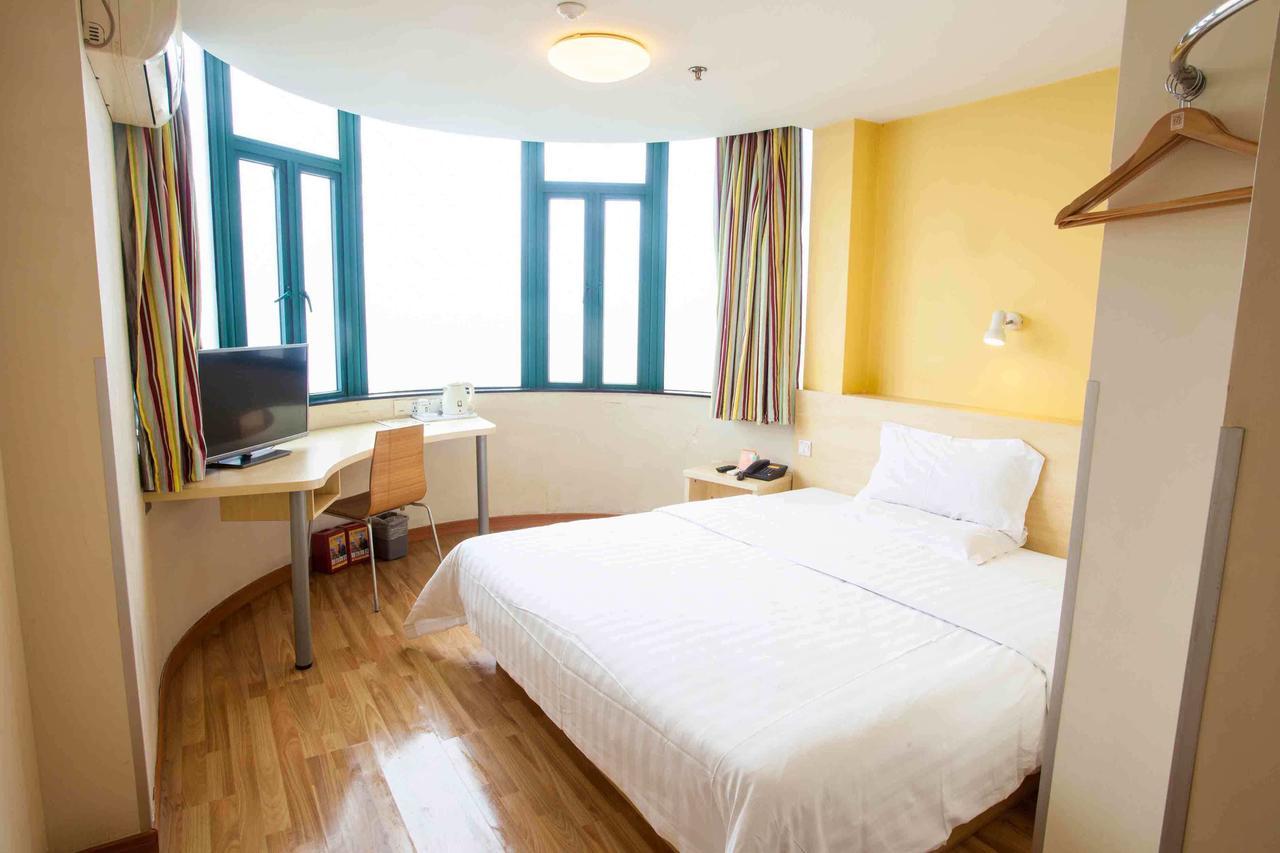 7Days Inn Ezhou Wuchang Avenue Dongjiang International Dış mekan fotoğraf